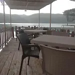 Bed & Breakfast Erda Lakeside Lini