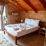 Erda Lakeside Bed & Breakfast Lini