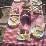 Frühstückspension Erda Lakeside 3*