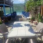 Erda Lakeside Frühstückspension Lini