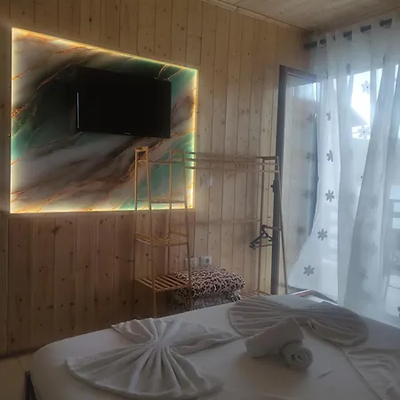 Erda Lakeside 3* Lini