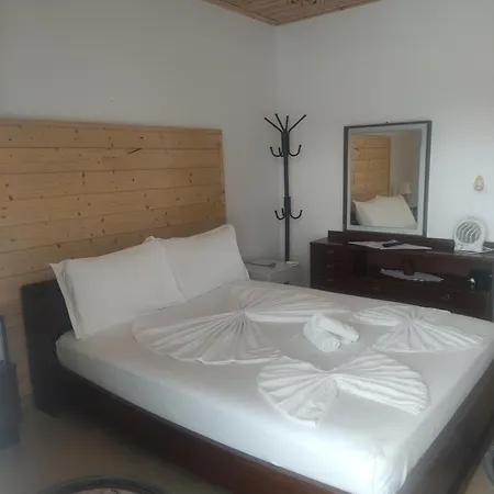 Couette-café Erda Lakeside 3*