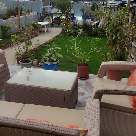 Erda Lakeside Bed & Breakfast Lin