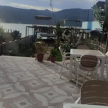 Bed & Breakfast Erda Lakeside Lin