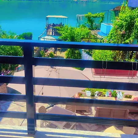 Erda Lakeside فندق مبيت وإفطار