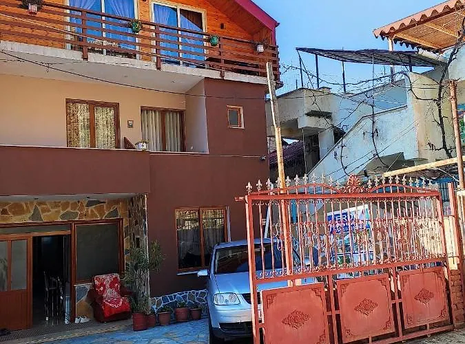 Erda Lakeside Couette-café Lini