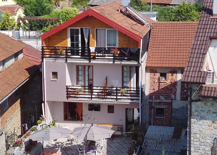 Couette-café Erda Lakeside 3*